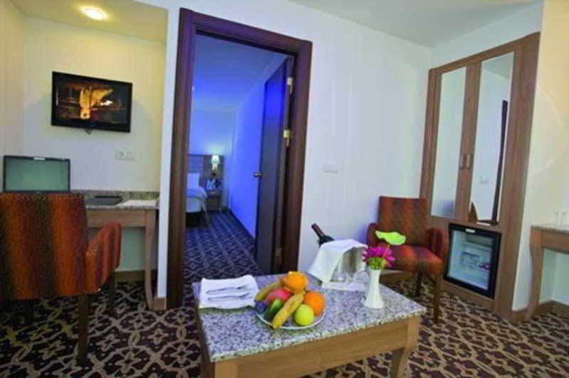 City Hotel Estambul Exterior foto